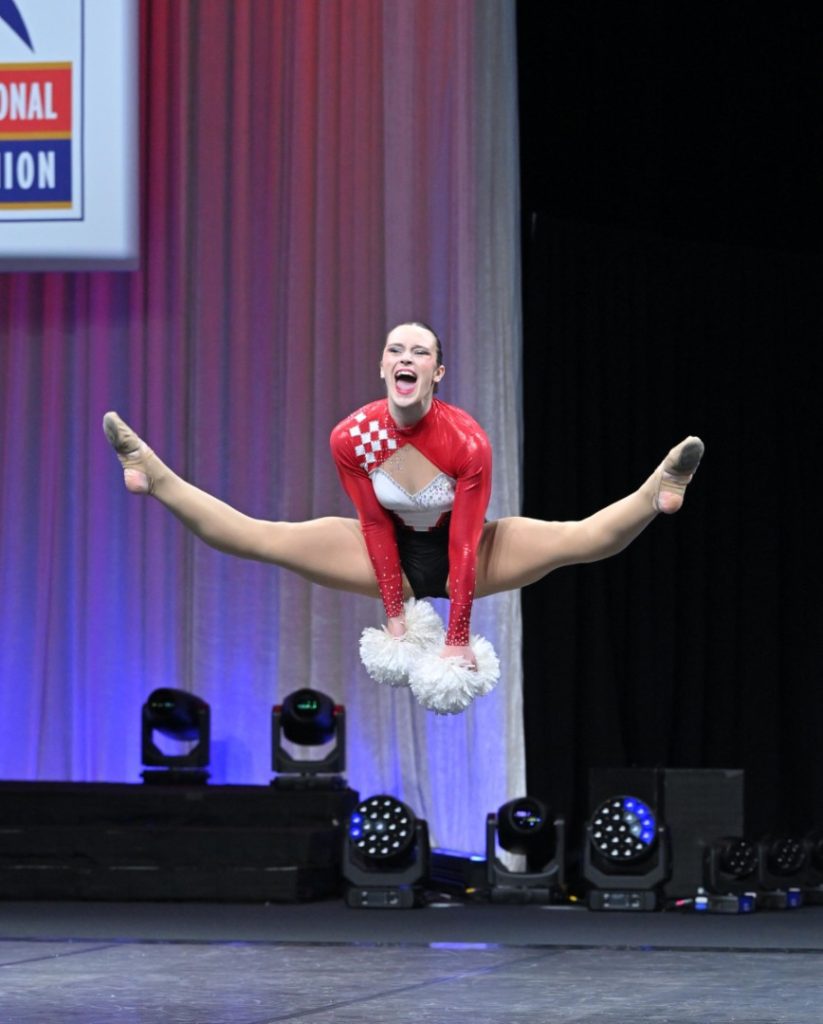 Izvrsni rezultati na ICU Svjetskom prvenstvu i Međunarodnom cheerleading kupu! slika1
